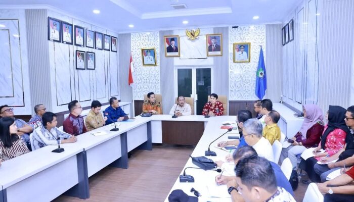 Bupati Bombana Pimpin Rapat Exit Meeting Bersama BPK Sultra, Bahas Evaluasi Keuangan Daerah