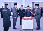 Bupati Bombana Lantik dr. H. Sunandar sebagai Penjabat Sekda Bombana