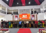 Andi Sumangerukka Lantik Sembilan BPD KKSS se-Sultra di Bombana
