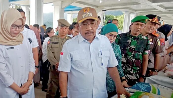 Stabilkan Harga Pangan Jelang Idul Fitri, Pemkab Bombana Gelar Pasar Murah