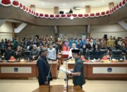 Bupati Kolaka Hadiri Rapat Paripurna Penyerahan KUA-PPAS 2026