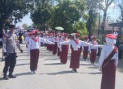 Kemeriahan HUT ke-80 RI di Lambandia, Ratusan Pelajar Ikuti Pawai dan Lomba Gerak Jalan Indah